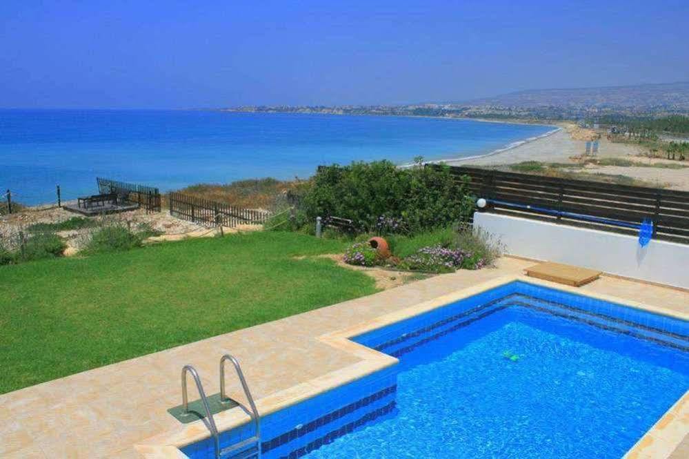Blue Coral Beach Villas Paphos Exteriör bild