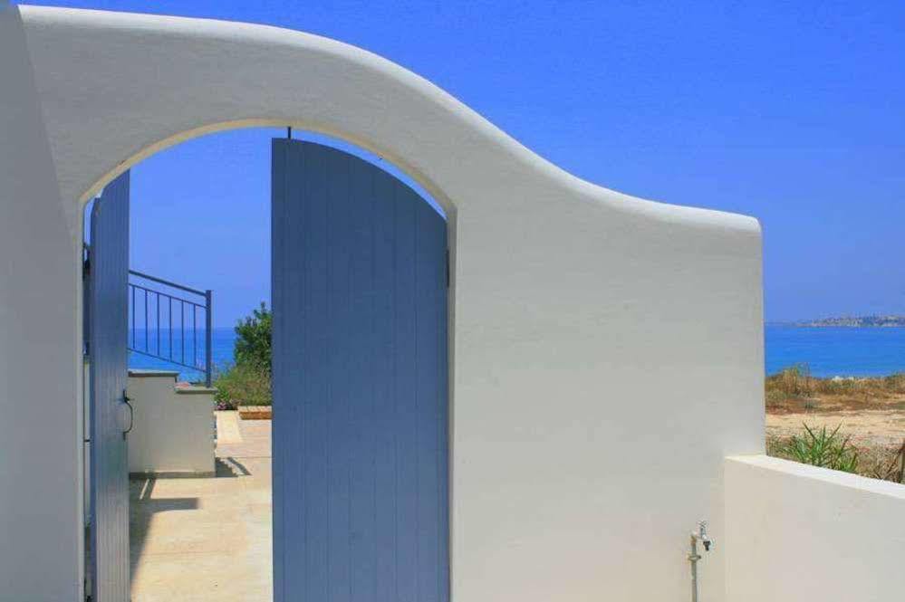 Blue Coral Beach Villas Paphos Exteriör bild